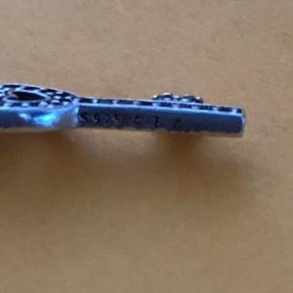 PANDORA SYMBOL OF TRUST DANGLE CHARM - Picture 3 of 3